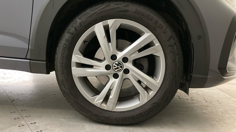 Volkswagen Taigo 1.0 TSI 110 R-Line 5dr DSG Petrol Hatchback